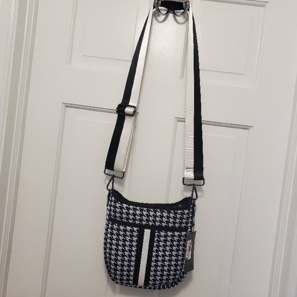NWT HAUTE SHORE Houndstooth JERI Crossbody Bag with 2 STRAPS - Picture 10 of 16